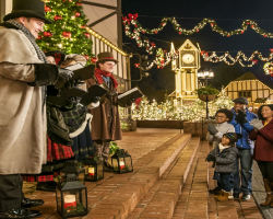 Let the Holdidays Begin!  Busch Gardens Williamsburg Military Savings for Christmas Town